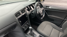 Volkswagen Golf 99kW e-Golf 35kWh 5dr Auto Electric Hatchback